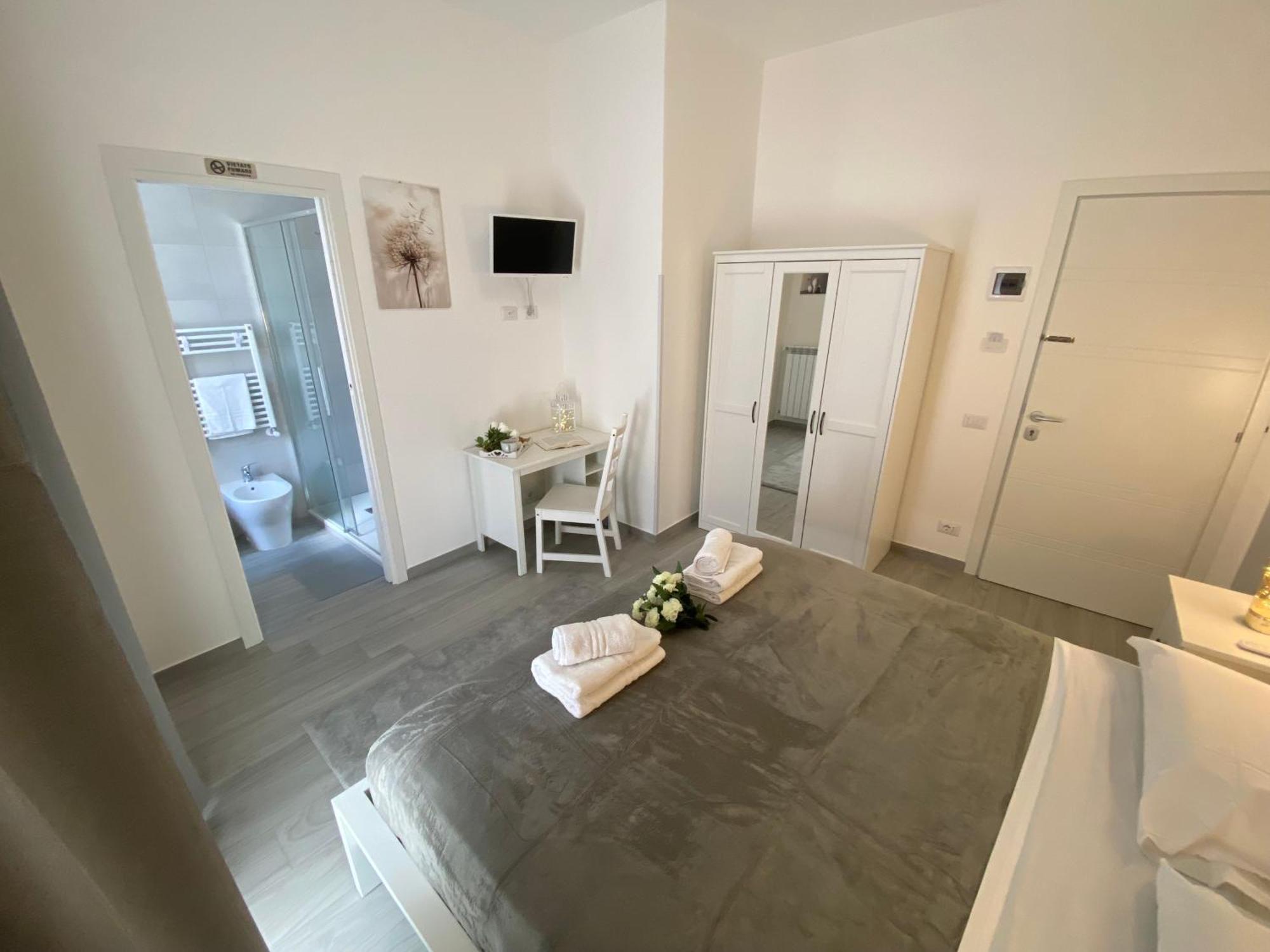 Gasthuis Roma Centro Softrooms Guest House Affittacamere Rome