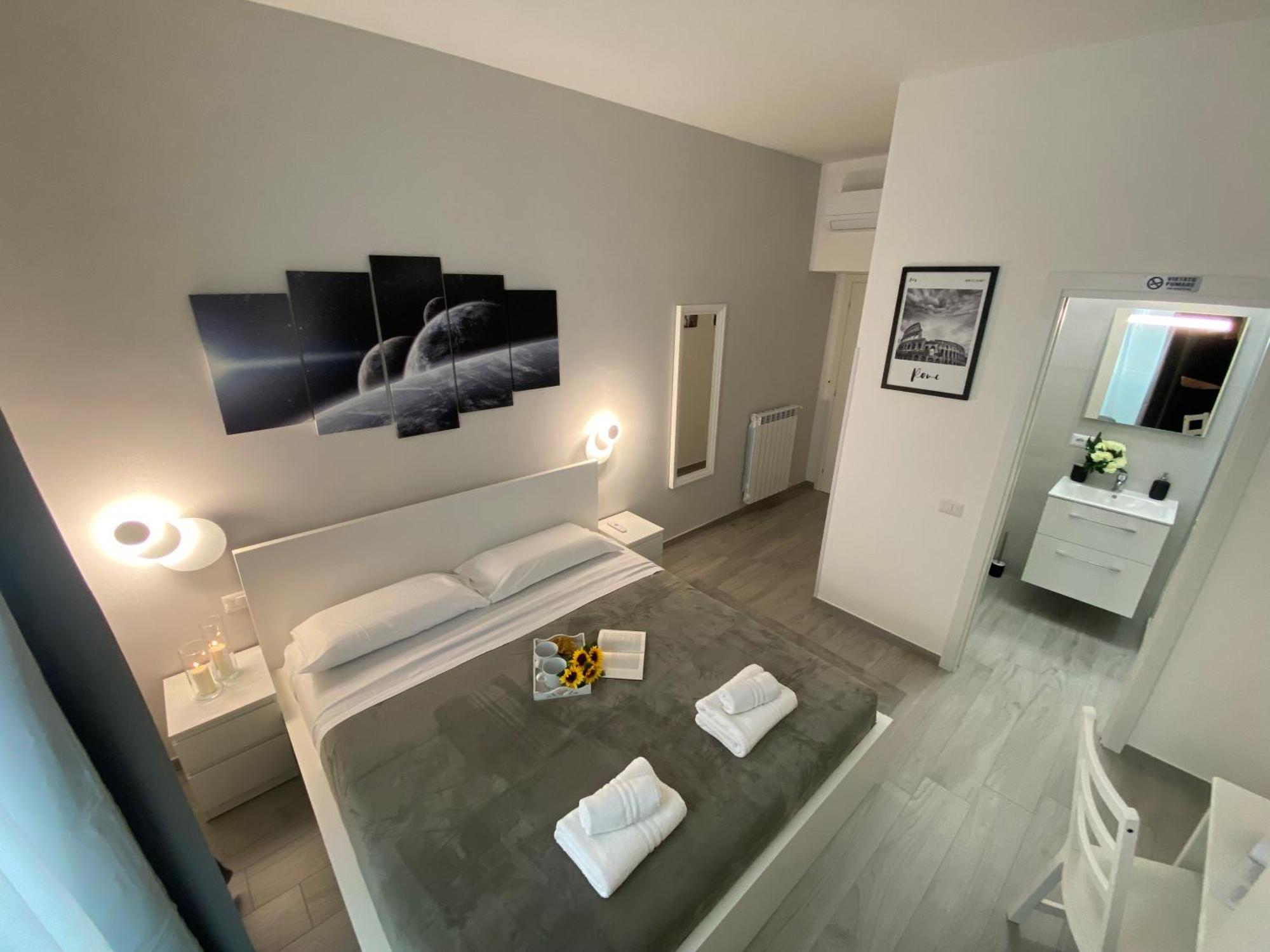 Roma Centro Softrooms Guest House Affittacamere Rome